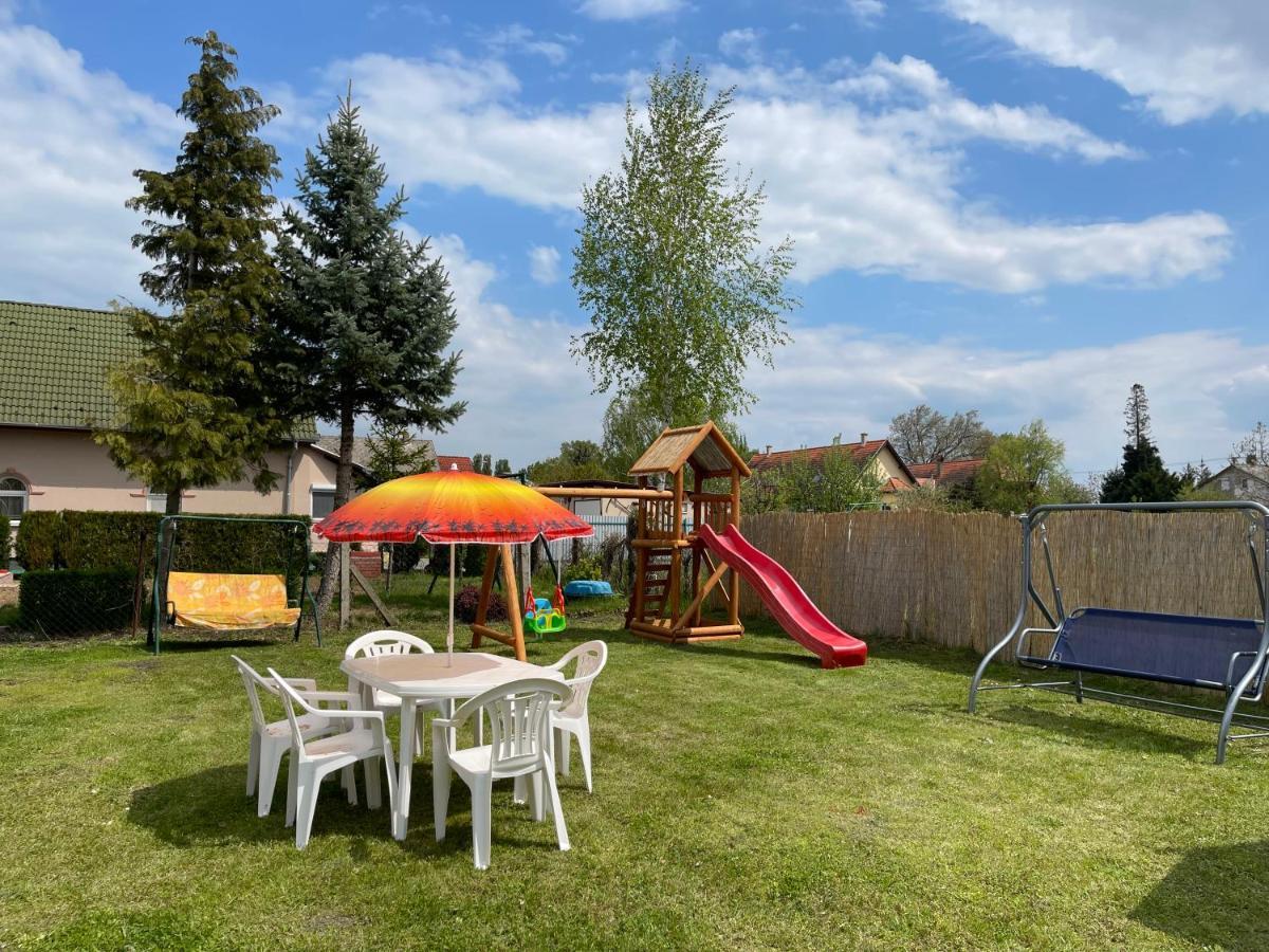 Valentina Apartman Balatonmáriafürdő Екстериор снимка