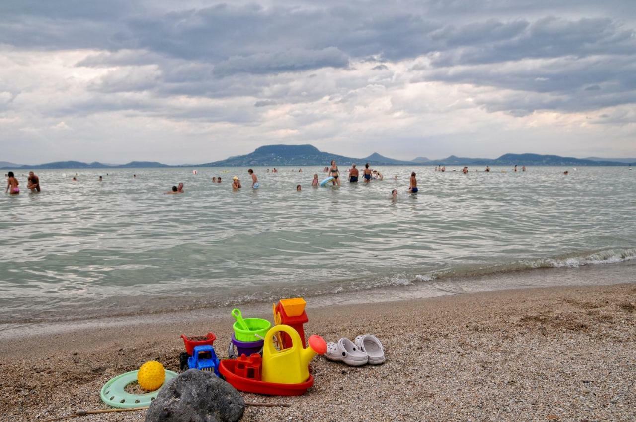 Valentina Apartman Balatonmáriafürdő Екстериор снимка